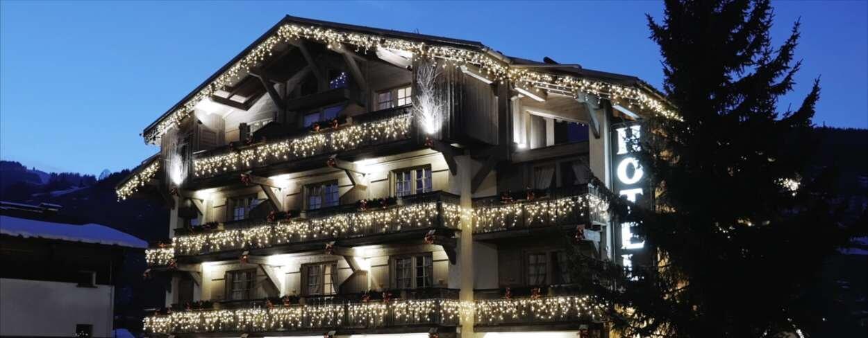 facade_nuit_hotel_grange_darly_megeve.jpg
